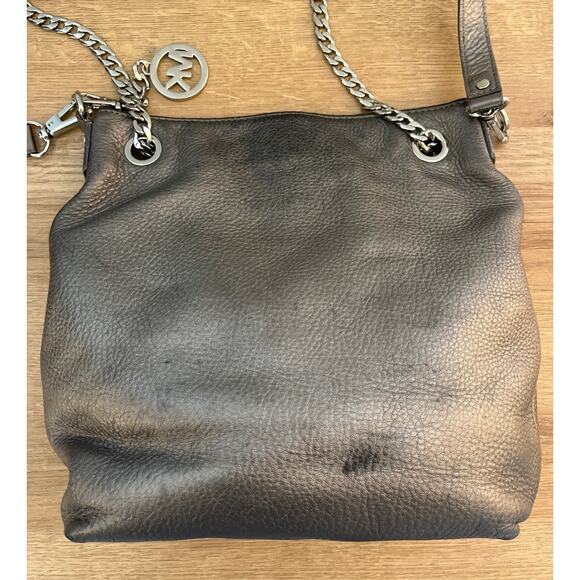 Michael Michael Kors Silver Pebbled Leather Shoulder Crossbody Bag w/ Dustbag - Picture 2 of 13